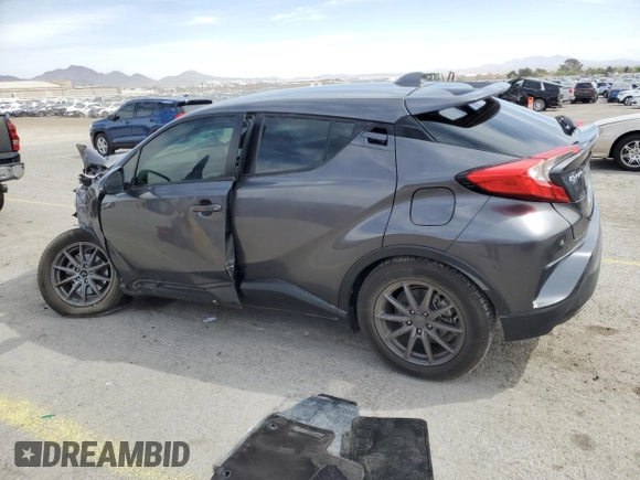 2019 Toyota C-HR XLE z VIN NMTKHMBX2KR096795, wystawiony jako Copart lot #51121655 z przebiegiem 39 679 mil mil oraz Nie do naprawy • Non repairable. Historia ofert i sprzedaży dostępna na DreamBid. Obrazek 2.