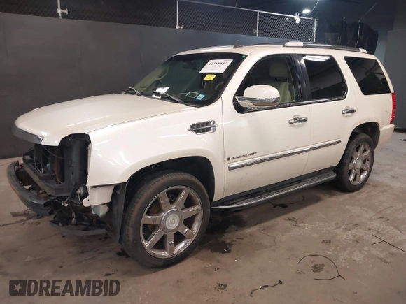 2007 Cadillac Escalade z VIN 1GYFK63837R238451, wystawiony jako IAAI lot #42368857 z przebiegiem 182 030 mil mil oraz . Historia ofert i sprzedaży dostępna na DreamBid. Obrazek 18.