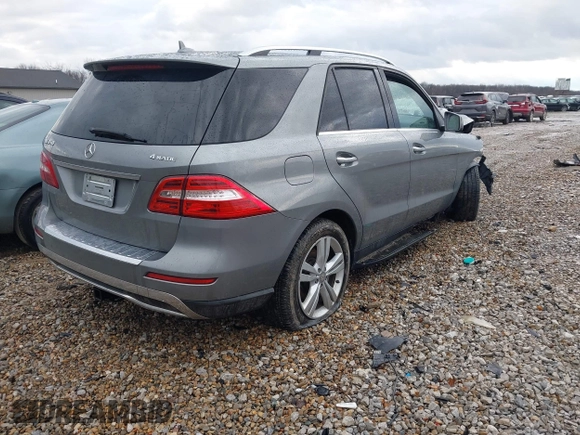 2015 Mercedes-Benz M 350 with VIN 4JGDA5HB0FA513409, listed as a IAAI auction lot 41216564 with 60,539 mi miles and . Bid and sale history available at DreamBid. Image 4.