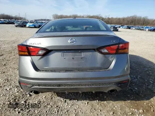 2019 Nissan Altima 2.5 SR with VIN 1N4BL4CV1KN323452, listed as a Copart auction lot 42438095 with 68,312 mi miles and Salvage Title. Bid and sale history available at carsss.com. Image 6.
