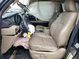 2011 Toyota 4Runner SR5 z VIN JTEZU5JRXB5028654, wystawiony jako Copart lot #54906235 z przebiegiem 164 438 mil mil oraz Szkoda całkowita • Salvage title. Historia ofert i sprzedaży dostępna na DreamBid. Obrazek 7.