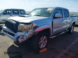 2007 Toyota Tacoma PreRunner with VIN 5TEJU62N27Z370963, listed as a IAAI auction lot 42057558 with 192,041 mi miles. Bid and sale history available at carsss.com. Image 2.