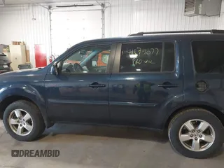 2011 Honda Pilot EX-L with VIN 5FNYF4H54BB043205, listed as a IAAI auction lot 41879077 with 240,108 mi miles. Bid and sale history available at carsss.com. Image 14.