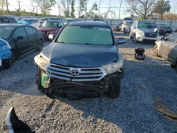 2013 Toyota Highlander with VIN 5TDZK3EH9DS123364, listed as a Copart auction lot 48596855 with 151,051 mi miles and Salvage Title. Bid and sale history available at carsss.com. Image 11.