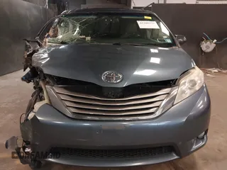 2015 Toyota Sienna Limited z VIN 5TDDK3DC3FS100407, wystawiony jako IAAI lot #42208135 z przebiegiem 83 109 mil mil oraz . Historia ofert i sprzedaży dostępna na DreamBid. Obrazek 12.