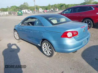2007 Volkswagen Eos 2.0T with VIN WVWFA71F17V029541, listed as a IAAI auction lot 42171659 with 185,293 mi miles and . Bid and sale history available at DreamBid. Image 3.
