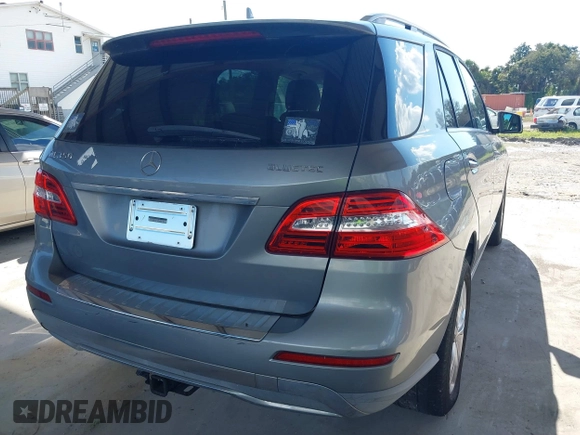 2014 Mercedes-Benz M 350 with VIN 4JGDA2EB6EA275759, listed as a IAAI auction lot 40403071 with 75,095 mi miles and . Bid and sale history available at DreamBid. Image 19.