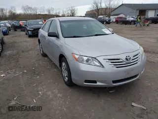 2009 Toyota Camry z VIN 4T1BE46K29U389669, wystawiony jako IAAI lot #41953360 z przebiegiem 176 136 mil mil oraz . Historia ofert i sprzedaży dostępna na DreamBid. Obrazek 1.