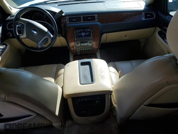 2008 Chevrolet Suburban LTZ with VIN 3GNFC160X8G215320, listed as a Copart auction lot 76341774 with 251,891 mi miles and Salvage Title. Bid and sale history available at carsss.com. Image 8.