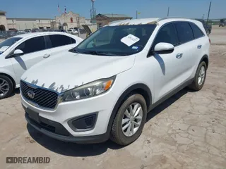 2016 Kia Sorento LX with VIN 5XYPG4A3XGG028712, listed as a IAAI auction lot 42013222 with 112,736 mi miles. Bid and sale history available at carsss.com. Image 2.