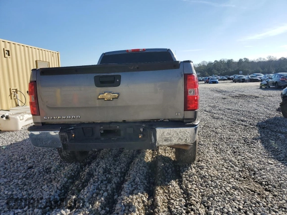 2007 Chevrolet Silverado 1500 LT w/1LT with VIN 2GCEC19J771620258, listed as a Copart auction lot 42622805 with 275,948 mi miles and Salvage Title. Bid and sale history available at carsss.com. Image 6.