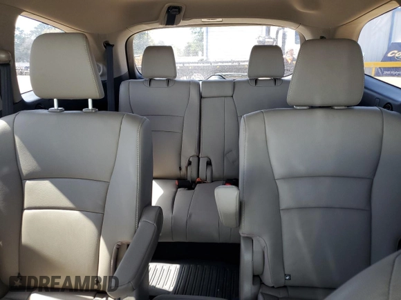 2022 Honda Pilot Touring 7-Passenger z VIN 5FNYF5H66NB025193, wystawiony jako Copart lot #50054505 z przebiegiem 25 650 mil mil oraz Czysty tytuł • Clean title. Historia ofert i sprzedaży dostępna na DreamBid. Obrazek 10.