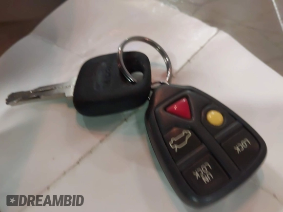 2001 Volvo V70 с VIN YV1SW53D011006843, выставлен на аукционе IAAI как лот 41582749 с пробегом 243 272 миль миль и . История ставок и продаж доступна на DreamBid. Изображение 11.