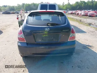 2010 Hyundai Accent GS z VIN KMHCM3AC9AU152747, wystawiony jako IAAI lot #42413342 z przebiegiem 74 544 mil mil oraz . Historia ofert i sprzedaży dostępna na DreamBid. Obrazek 16.
