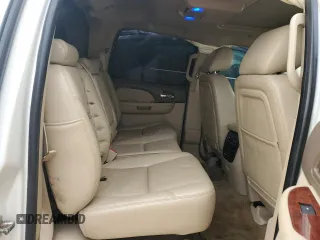 2013 Chevrolet Avalanche LTZ z VIN 3GNTKGE72DG115116, wystawiony jako Copart lot #54606845 z przebiegiem 239 460 mil mil oraz Czysty tytuł • Clean title. Historia ofert i sprzedaży dostępna na DreamBid. Obrazek 10.