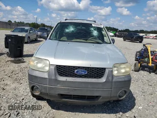2005 Ford Escape XLT with VIN 1FMYU03115KB27374, listed as a Copart auction lot 72568654 with Not Provided miles and Salvage Title. Bid and sale history available at carsss.com. Image 5.