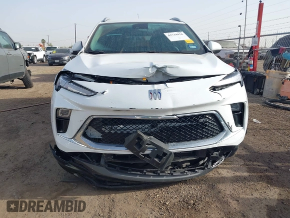 2025 Buick Encore GX Sport Touring с VIN KL4AMDSL4SB011771, выставлен на аукционе IAAI как лот 41718956 с пробегом 15 720 миль миль и . История ставок и продаж доступна на DreamBid. Изображение 6.