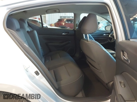 2019 Nissan Altima S z VIN 1N4BL4BV4KC170921, wystawiony jako IAAI lot #41232592 z przebiegiem 83 366 mil mil oraz . Historia ofert i sprzedaży dostępna na DreamBid. Obrazek 8.