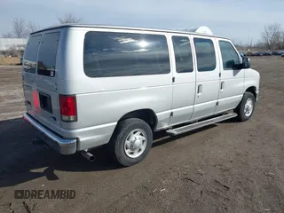 2010 Ford Econoline Passenger XL z VIN 1FBNE3BL8ADA65211, wystawiony jako IAAI lot #41659231 z przebiegiem 173 471 mil mil oraz . Historia ofert i sprzedaży dostępna na DreamBid. Obrazek 4.