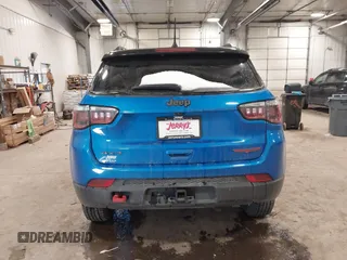 2022 Jeep Compass Trailhawk with VIN 3C4NJDDB1NT236477, listed as a IAAI auction lot 41485656 with 7,341 mi miles and . Bid and sale history available at DreamBid. Image 16.