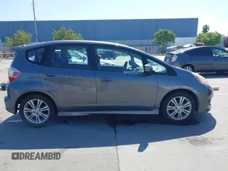 2011 Honda Fit Sport with VIN JHMGE8H52BC006588, listed as a IAAI auction lot 42205351 with 178,981 mi miles and . Bid and sale history available at DreamBid. Image 13.