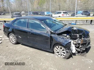 2015 Volkswagen Jetta SE z VIN 3VWD07AJ4FM258784, wystawiony jako Copart lot #51869545 z przebiegiem 125 791 mil mil oraz Szkoda całkowita • Salvage title. Historia ofert i sprzedaży dostępna na DreamBid. Obrazek 4.