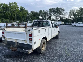 2016 Ford F-250 XLT z VIN 1FT7X2B65GEA85373, wystawiony jako IAAI lot #42843766 z przebiegiem 139 657 mil mil oraz . Historia ofert i sprzedaży dostępna na DreamBid. Obrazek 23.