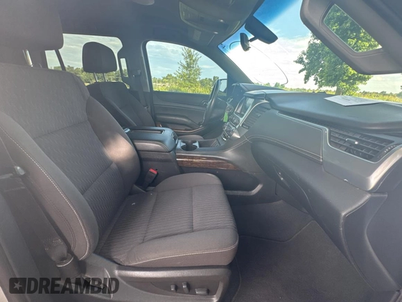 2020 Chevrolet Tahoe Commercial with VIN 1GNSKFKC6LR261122, listed as a Copart auction lot 63870645 with 113,959 mi miles and Clean title. Bid and sale history available at DreamBid. Image 5.