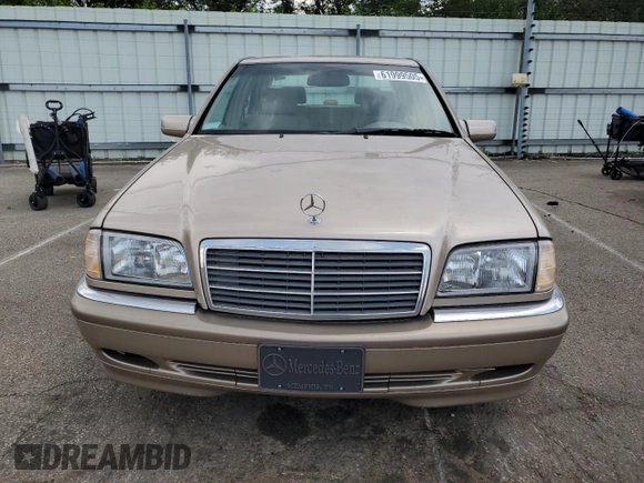 2000 Mercedes-Benz C 230 Kompressor с VIN WDBHA24G9YA806300, выставлен на аукционе Copart как лот 61999505 с пробегом 113 036 миль миль и Списание • Salvage title. История ставок и продаж доступна на DreamBid. Изображение 5.
