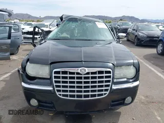 2008 Chrysler 300 C Hemi with VIN 2C3KA63H18H335466, listed as a IAAI auction lot 41899381 with Not Provided miles and . Bid and sale history available at carsss.com. Image 11.