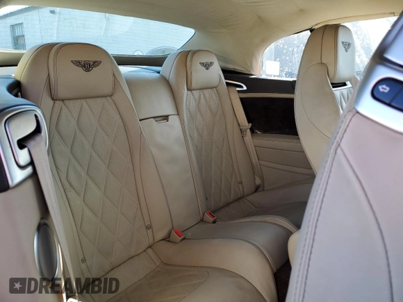 2013 Bentley Continental GT z VIN SCBGT3ZA2DC081822, wystawiony jako Copart lot #84201784 z przebiegiem 39 423 mil mil oraz Szkody całkowita. Historia ofert i sprzedaży dostępna na DreamBid. Obrazek 10.