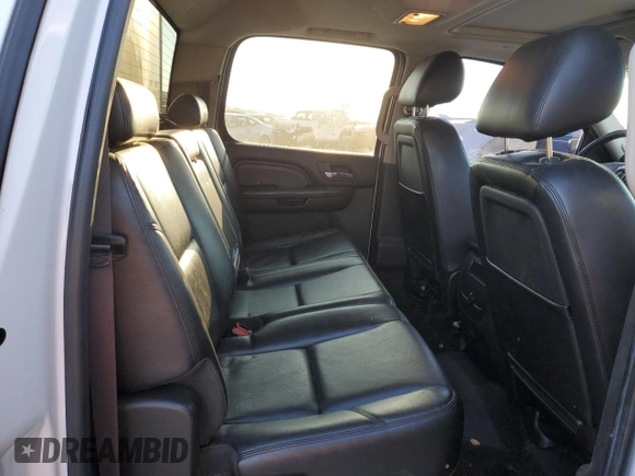 2011 GMC Sierra 2500HD Denali with VIN 1GT125CG4BF136605, listed as a Copart auction lot 83184234 with 221,476 mi miles and Salvage title. Bid and sale history available at DreamBid. Image 10.