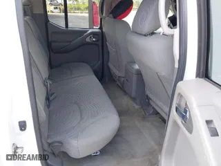 2016 Nissan Frontier SV with VIN 1N6AD0EV4GN795237, listed as a IAAI auction lot 41314288 with 169,396 mi miles. Bid and sale history available at carsss.com. Image 8.