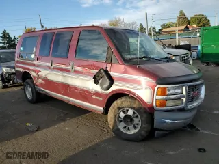 2000 GMC Savana Cargo Van YF7 Upfitter with VIN 1GDFG15R0Y1133247, listed as a Copart auction lot 73437124 with 179,327 mi miles and Non Repairable. Bid and sale history available at carsss.com. Image 4.