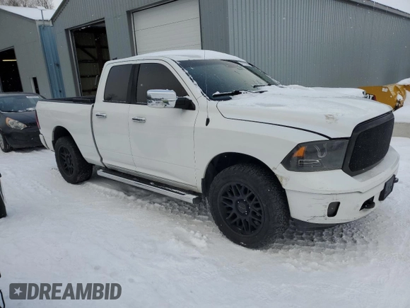 2016 Ram 1500 Outdoorsman z VIN 1C6RR7GM1GS145357, wystawiony jako Copart lot #42112165 z przebiegiem 255 161 mil mil oraz Czysty tytuł • Clean title. Historia ofert i sprzedaży dostępna na DreamBid. Obrazek 4.