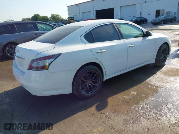 2012 Nissan Maxima S с VIN 1N4AA5AP9CC815123, выставлен на аукционе IAAI как лот 42313175 с пробегом 123 460 миль миль и . История ставок и продаж доступна на DreamBid. Изображение 4.