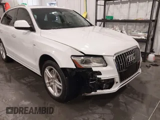 2016 Audi Q5 Prestige with VIN WA1W7AFP7GA001712, listed as a IAAI auction lot 41586298 with 98,725 mi miles. Bid and sale history available at carsss.com. Image 6.