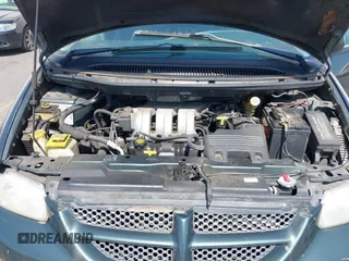 2000 Dodge Grand Caravan with VIN 1B4GT44L4YB583087, listed as a IAAI auction lot 42081647 with Not Provided miles and . Bid and sale history available at DreamBid. Image 10.