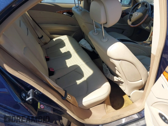 2007 Mercedes-Benz E 350 with VIN WDBUF87X07B156828, listed as a IAAI auction lot 41730035 with 141,462 mi miles and . Bid and sale history available at carsss.com. Image 8.