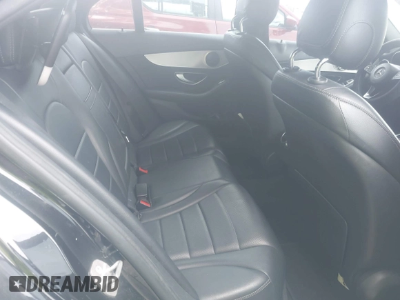 2018 Mercedes-Benz C 300 с VIN 55SWF4JB2JU248820, выставлен на аукционе IAAI как лот 42538805 с пробегом 148 140 миль миль и . История ставок и продаж доступна на DreamBid. Изображение 8.