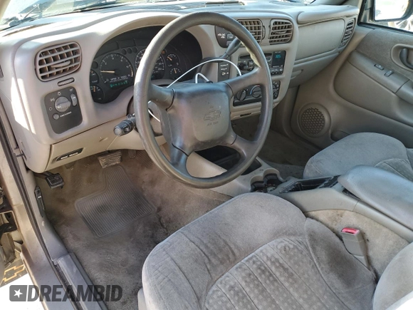 2001 Chevrolet S-10 LS with VIN 1GCDT19W618242218, listed as a Copart auction lot 51921875 with 156,887 mi miles and Salvage Title. Bid and sale history available at DreamBid. Image 8.