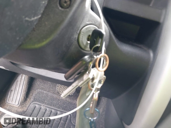 2005 Scion xB z VIN JTLKT324850202968, wystawiony jako IAAI lot #42159371 z przebiegiem 219 344 mil mil oraz . Historia ofert i sprzedaży dostępna na DreamBid. Obrazek 11.