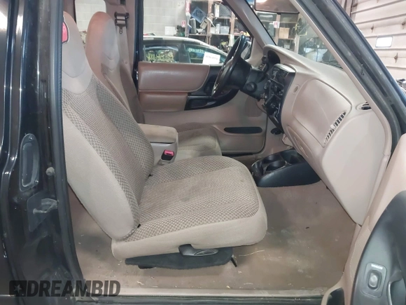 1999 Ford Ranger XL with VIN 1FTZR15V4XPB56809, listed as a IAAI auction lot 41874991 with 165,487 mi miles. Bid and sale history available at carsss.com. Image 5.