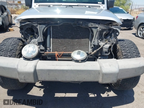 2008 Jeep Wrangler Unlimited X с VIN 1J4GA39198L547328, выставлен на аукционе IAAI как лот 42288915 с пробегом 175 015 миль миль и . История ставок и продаж доступна на DreamBid. Изображение 6.