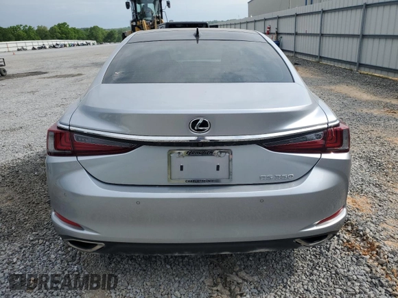 2022 Lexus ES 350 z VIN 58ADZ1B16NU137290, wystawiony jako Copart lot #53819995 z przebiegiem 28 349 mil mil oraz Szkody całkowita. Historia ofert i sprzedaży dostępna na DreamBid. Obrazek 6.