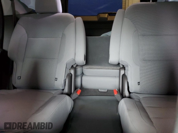 2019 Chevrolet Traverse LT Cloth with VIN 1GNEVGKW4KJ210297, listed as a Copart auction lot 46747793 with 30,612 mi miles. Bid and sale history available at carsss.com. Image 10.