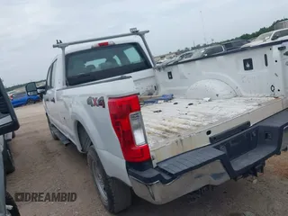 2017 Ford F-250 Lariat с VIN 1FT7W2B61HEE31617, выставлен на аукционе IAAI как лот 42782785 с пробегом 239 111 миль миль и . История ставок и продаж доступна на DreamBid. Изображение 3.