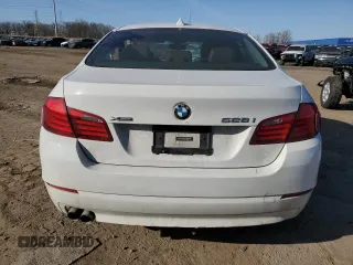 2013 BMW 5 Series 528i xDrive z VIN WBAXH5C51DD107260, wystawiony jako Copart lot #48537275 z przebiegiem 144 959 mil mil oraz Czysty tytuł • Clean title. Historia ofert i sprzedaży dostępna na DreamBid. Obrazek 6.