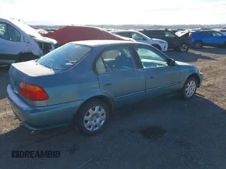 2000 Honda Civic VP with VIN 2HGEJ6618YH591760, listed as a IAAI auction lot 41328624 with 41,115 mi miles. Bid and sale history available at carsss.com. Image 4.