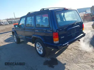 2001 Jeep Cherokee Sport with VIN 1J4FF58S01L527395, listed as a IAAI auction lot 41829601 with 265,465 mi miles and . Bid and sale history available at DreamBid. Image 3.